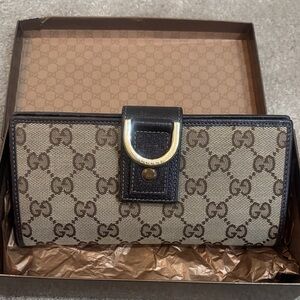 Gucci Beige and Black Monogram Wallet